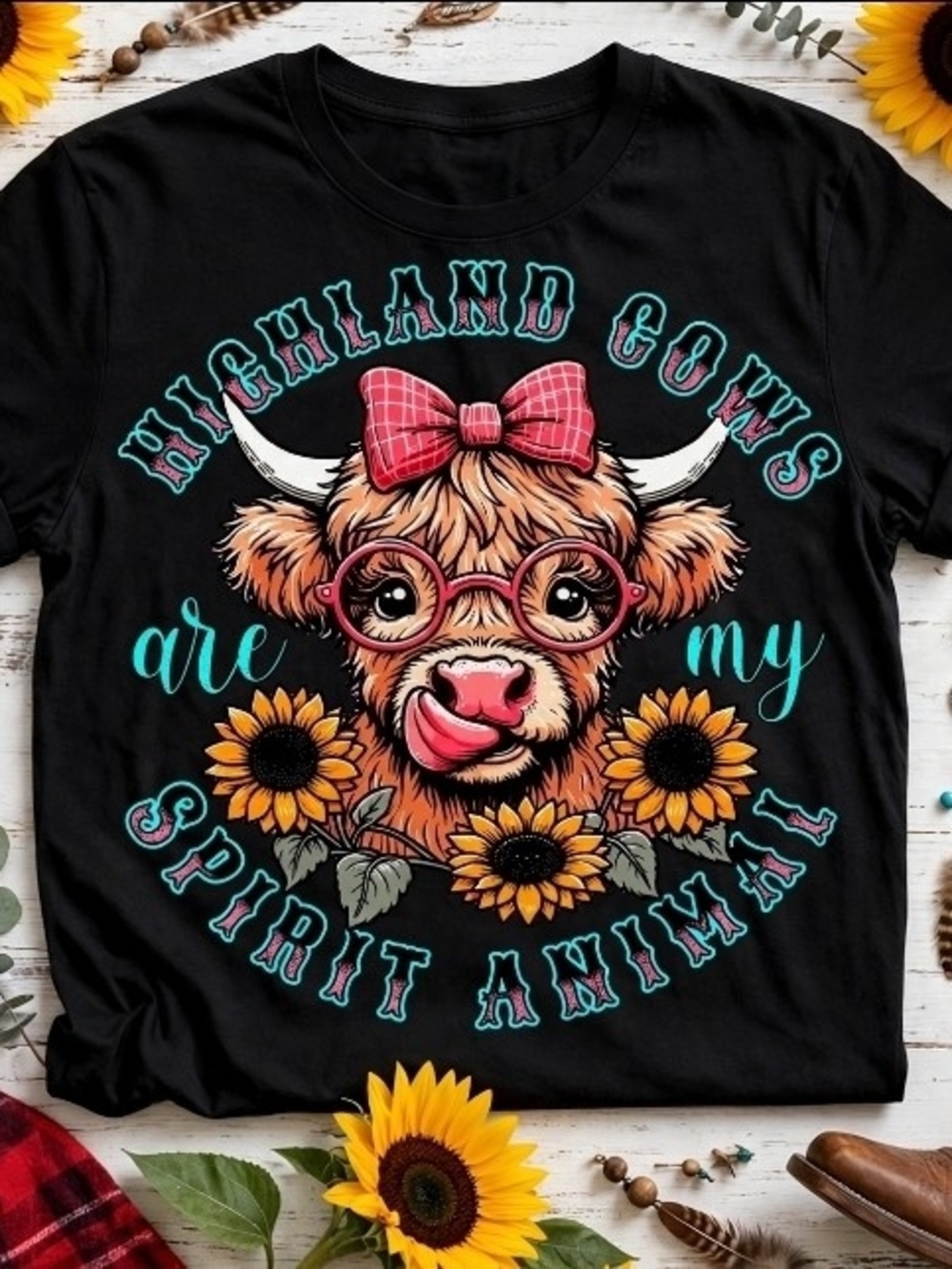 Highland Cows Are My Spirit Animal Womens T‑Shirt - Black/Pink